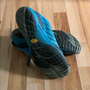 Merrell Shoes - 7.5 Barefoot Lithe Glove Castle Rock Merrell Shoe Merrell Shoes - 7.5 Barefoot Lithe Glove Castle Rock Merrell Shoe